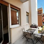 Feeling At Apartment